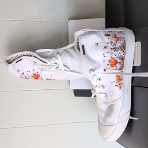 BANGS sneakers poppy print